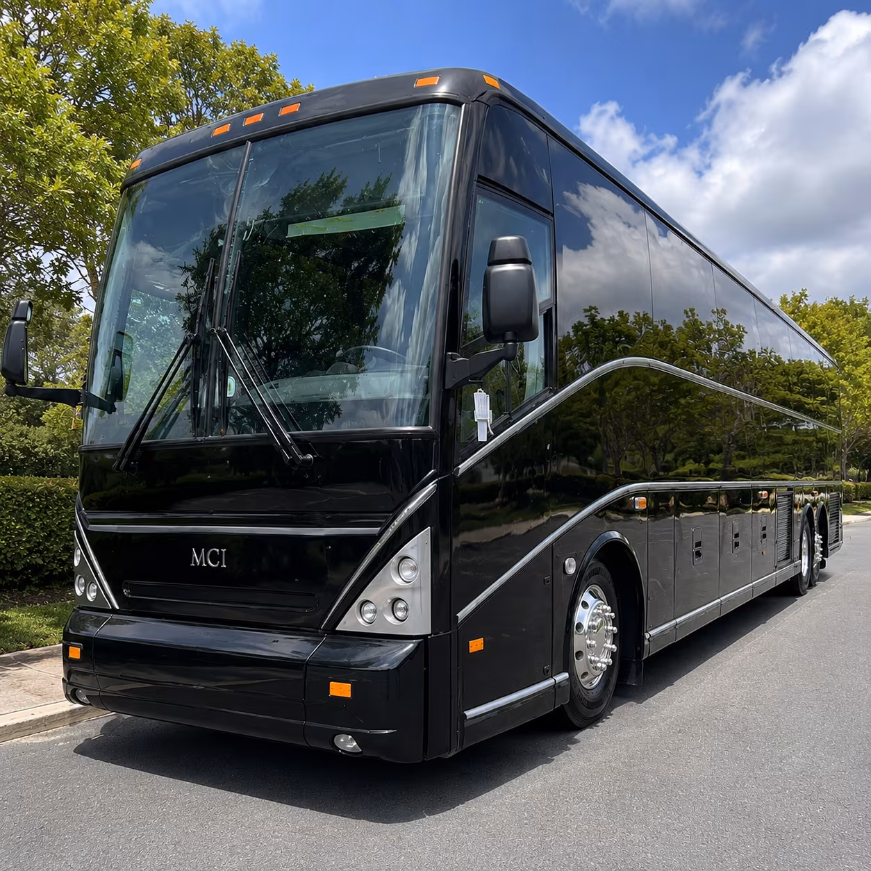 fan buses to red rocks amphitheatre from lakewood