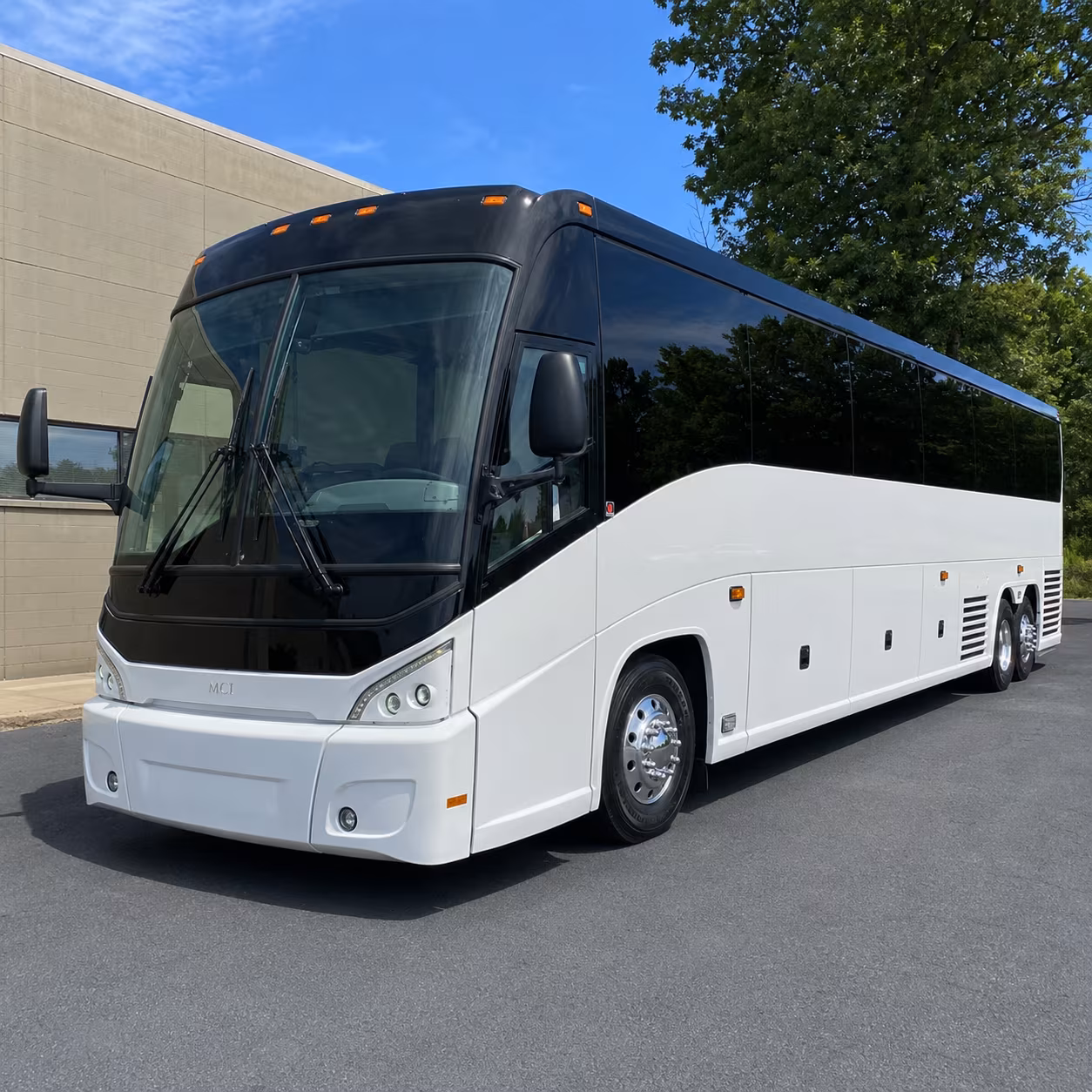 lakewood charter bus rental fleet
