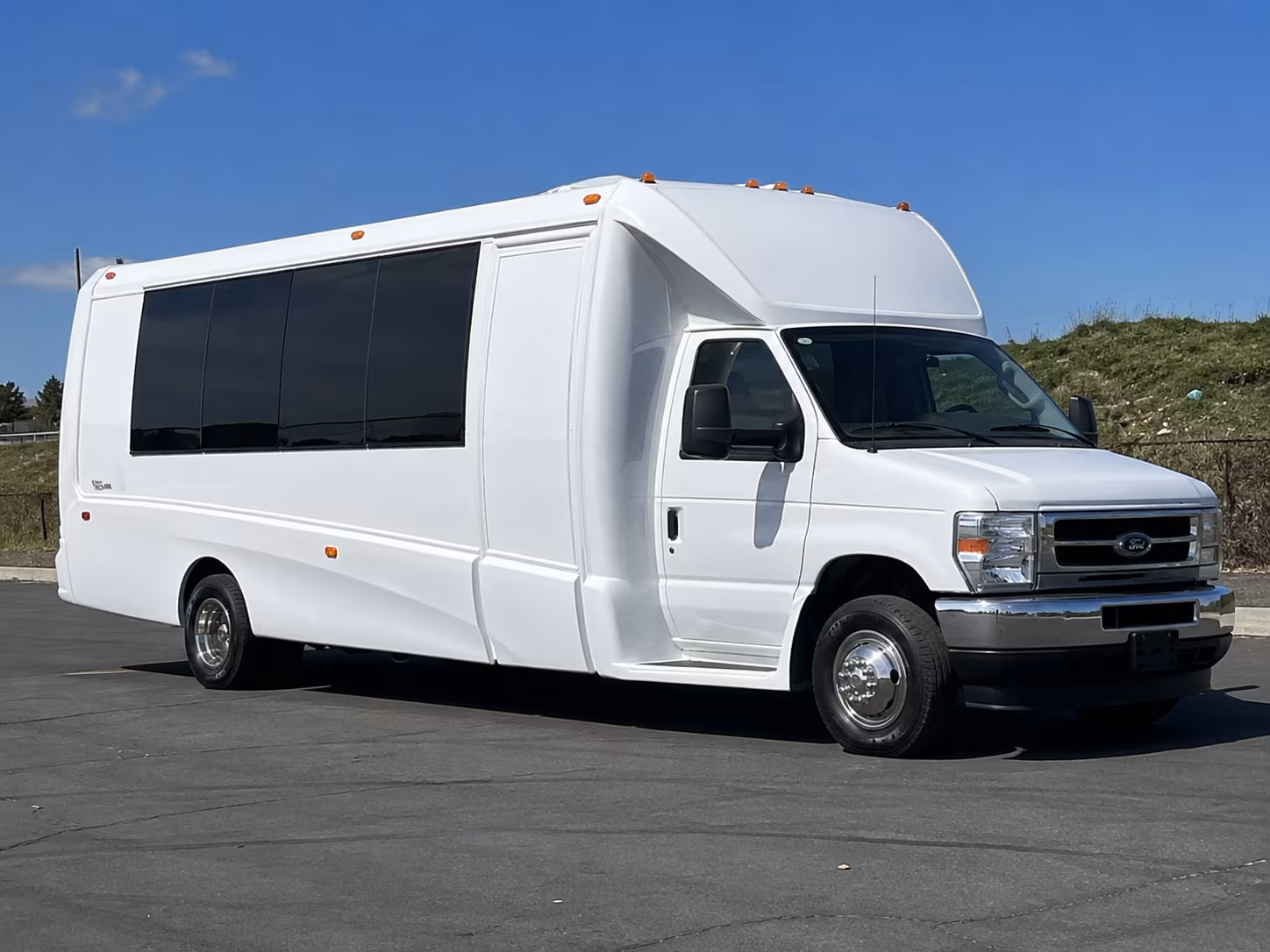 lakewood concert party bus rental